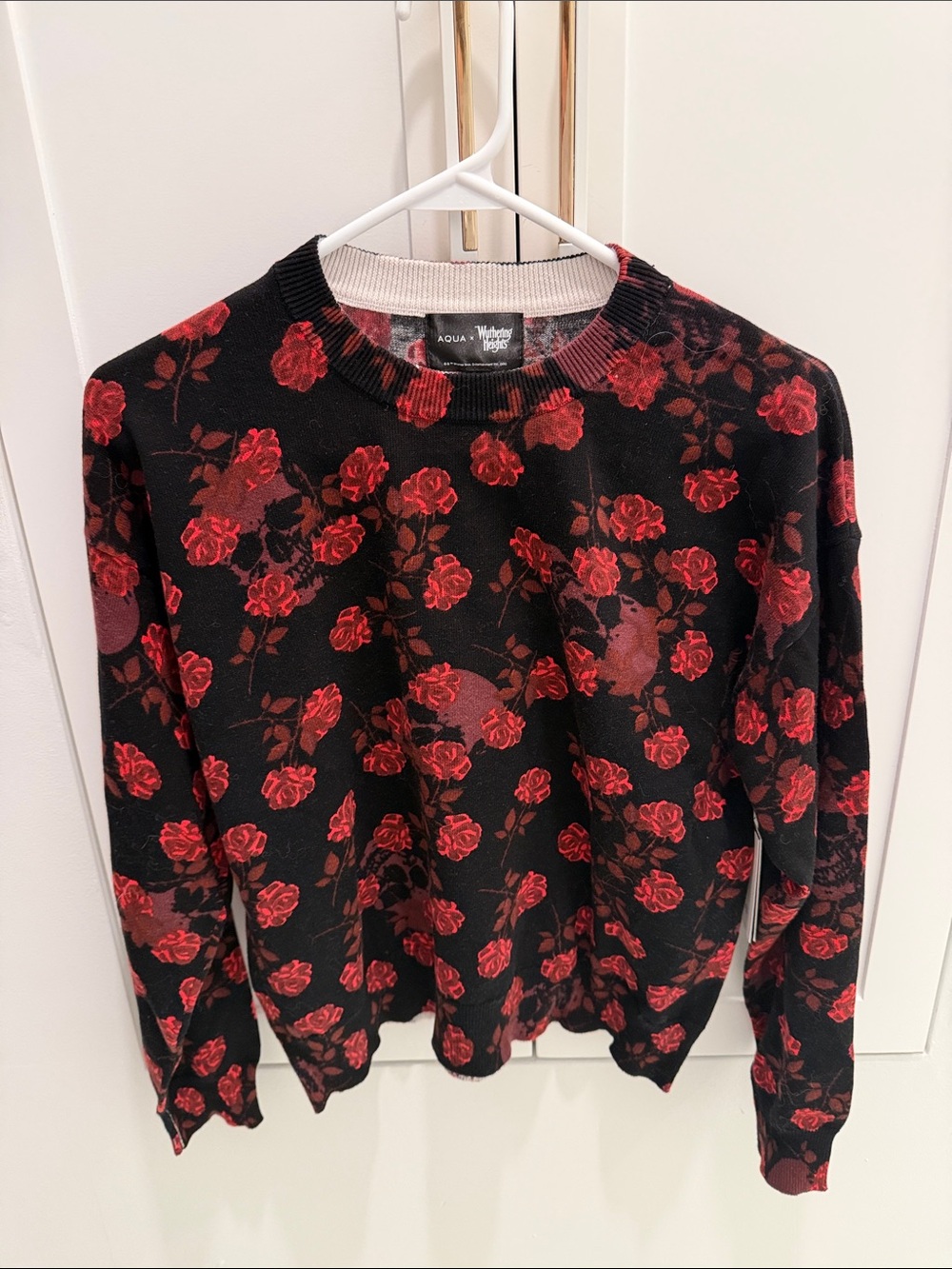 AQUA x Wuthering Heights Black Crewneck Sweater with Red Rose Floral Pattern